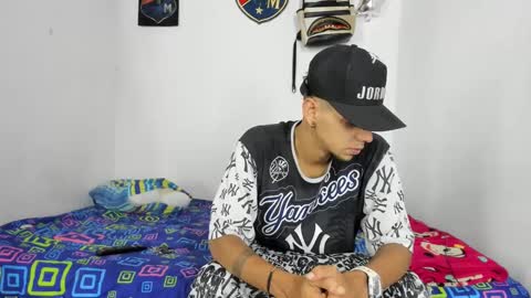 johan_and_antonella online show from 09/11/25, 03:17