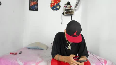 johan_and_antonella online show from 09/30/25, 03:22