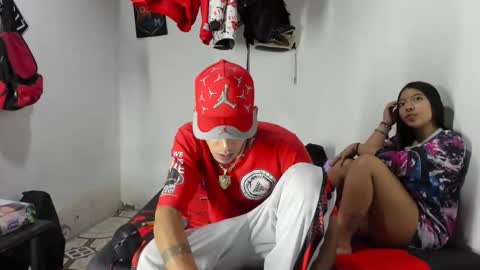 johan_and_antonella online show from 04/21/26, 02:51