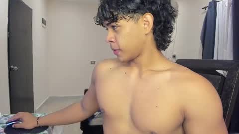 Johan Beley online show from 01/25/25, 01:19