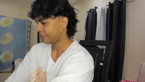 Johan Beley online show from 01/30/25, 01:10