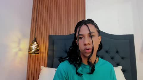 Snapshot of johan_gz_ chatting on 04/28/26, 11:37 Johan online show from 04/28/26, 11:37
