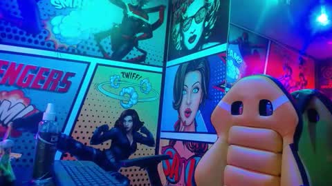 Snapshot of johan_kitten chatting on 10/07/25, 12:35 johan online show from 10/07/25, 12:35