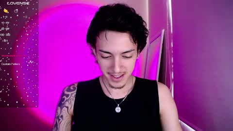 johan_parker222 online show from 03/31/26, 06:52