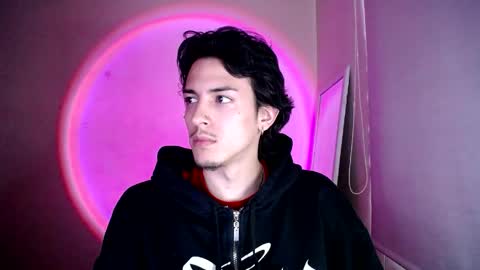 johan_parker222 online show from 04/04/26, 10:18