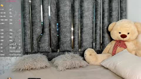 johana fox online show from 12/30/24, 10:32