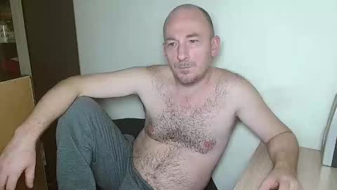 Johan online show from 02/05/26, 03:27