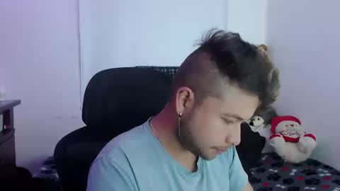 JOHAN independient model online show from 09/15/25, 03:01