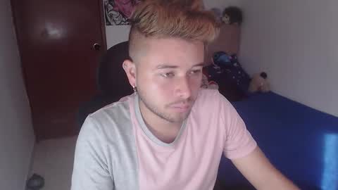 JOHAN independient model online show from 11/26/25, 12:50