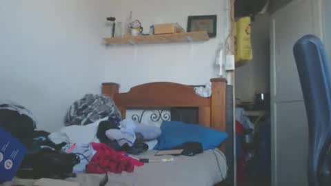 johantorres19 online show from 01/13/25, 04:51