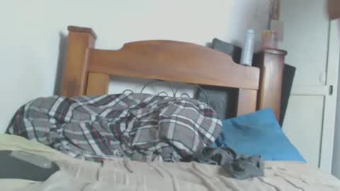 johantorres19 online show from 02/14/25, 02:44