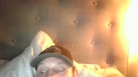 john0131739980 online show from 11/28/25, 06:49