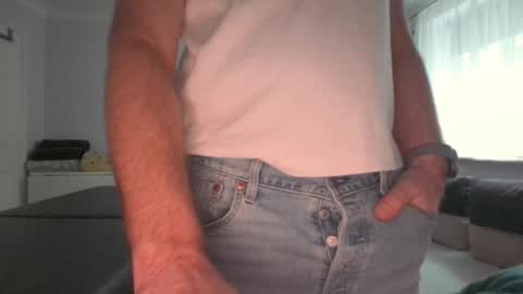 Snapshot of john340 chatting on 10/10/25, 02:49 John online show from 10/10/25, 02:49