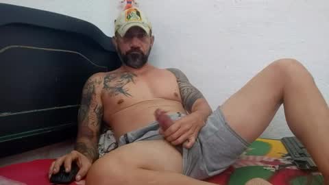 Snapshot of john_balthor chatting on 12/31/24, 05:18 online show from 12/31/24, 05:18