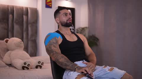 john online show from 02/11/25, 01:10