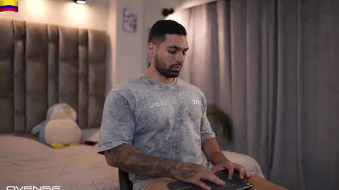 john online show from 09/23/25, 12:35