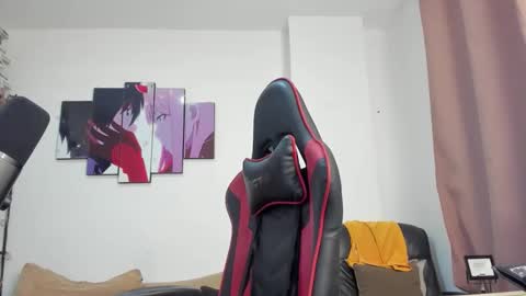 Snapshot of john_s117 chatting on 11/26/25, 01:39 JOHN online show from 11/26/25, 01:39