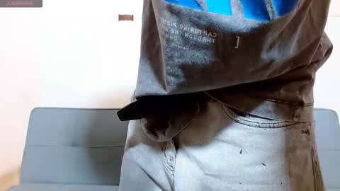 john_ssnow29 online show from 11/22/25, 08:46