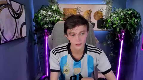 John online show from 10/16/25, 07:42