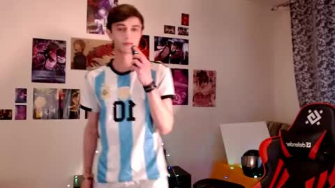 Snapshot of john_winx chatting on 05/23/26, 04:11 john_winx online show from 05/23/26, 04:11