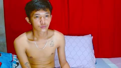 Snapshot of john_zacharyxx chatting on 05/17/26, 11:17 JohnXxx online show from 05/17/26, 11:17