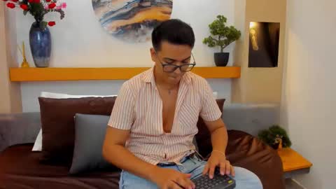 johnbelrose online show from 10/13/25, 06:52