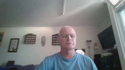 Snapshot of johndesnudado chatting on 09/27/25, 10:42 johndesnudado online show from 09/27/25, 10:42