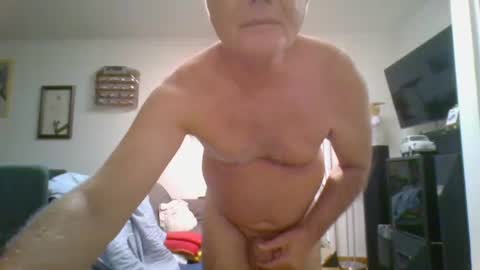 Snapshot of johndesnudado chatting on 10/03/25, 10:51 johndesnudado online show from 10/03/25, 10:51