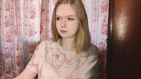 SofiaOweenss online show from 04/02/26, 07:39