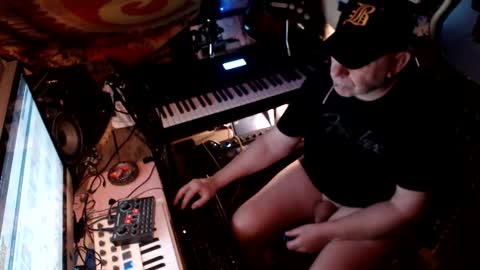 johnfeelgood004 online show from 01/19/26, 05:00