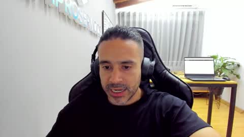 Snapshot of johngmodels chatting on 03/09/26, 06:23 JOHN G MODELS online show from 03/09/26, 06:23