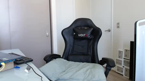 john online show from 02/06/25, 06:13