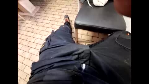 Snapshot of johnlong25cm chatting on 12/27/24, 11:28 johnlong25cm online show from 12/27/24, 11:28