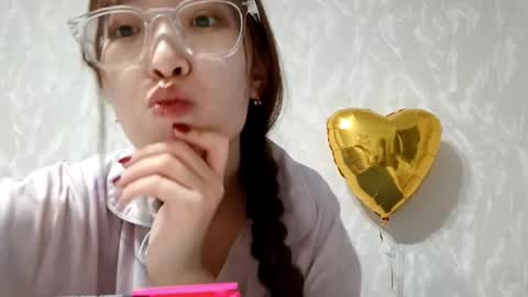 Molly online show from 12/17/25, 02:34