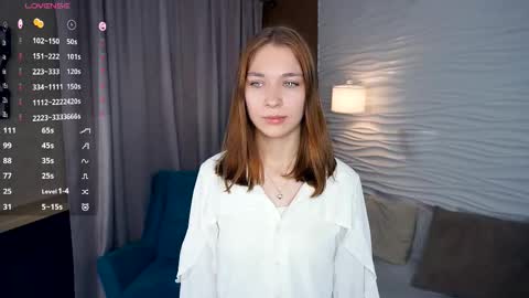 Snapshot of johnnietantum chatting on 11/17/25, 03:29 Rocio online show from 11/17/25, 03:29