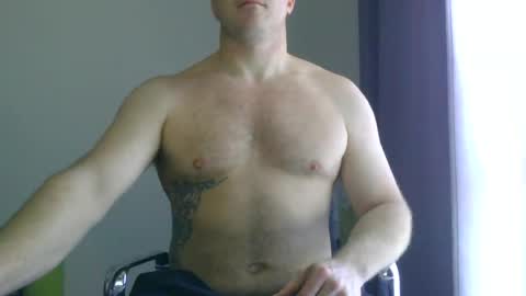 Snapshot of johnny61600 chatting on 07/14/26, 04:39 Lovenitwet69 online show from 07/14/26, 04:39