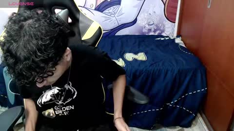 Snapshot of johnny_cagee chatting on 12/13/24, 07:25 johnny_cagee online show from 12/13/24, 07:25