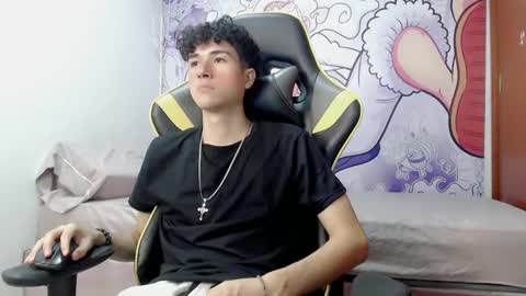 Snapshot of johnny_cagee chatting on 12/22/24, 05:01 johnny_cagee online show from 12/22/24, 05:01