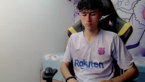 Snapshot of johnny_cagee chatting on 12/23/24, 03:29 johnny_cagee online show from 12/23/24, 03:29