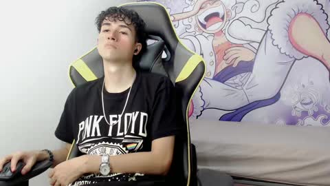 Snapshot of johnny_cagee chatting on 01/08/25, 07:13 johnny_cagee online show from 01/08/25, 07:13