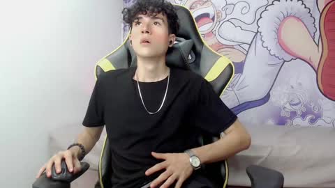 Snapshot of johnny_cagee chatting on 01/12/25, 07:21 johnny_cagee online show from 01/12/25, 07:21