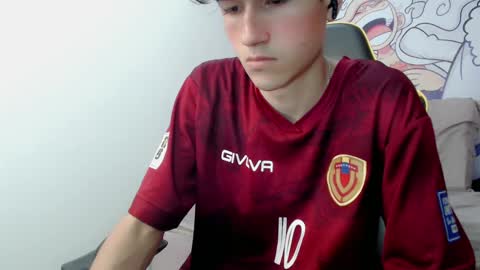 Snapshot of johnny_cagee chatting on 01/12/25, 11:15 johnny_cagee online show from 01/12/25, 11:15