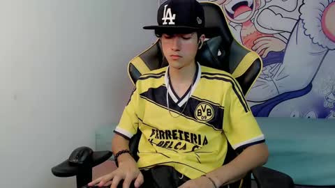 Snapshot of johnny_cagee chatting on 02/08/25, 04:57 johnny_cagee online show from 02/08/25, 04:57