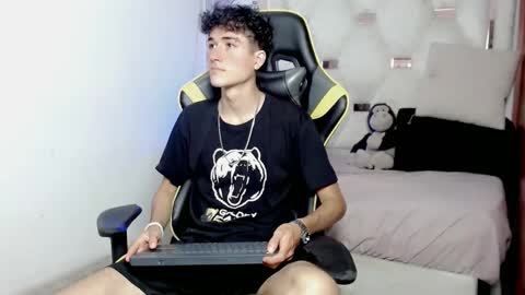 Snapshot of johnny_cagee chatting on 01/14/26, 06:08 johnny_cagee online show from 01/14/26, 06:08