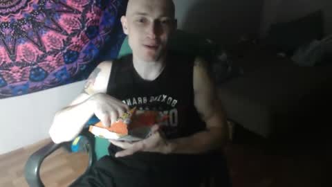 Johnny online show from 09/19/25, 05:02