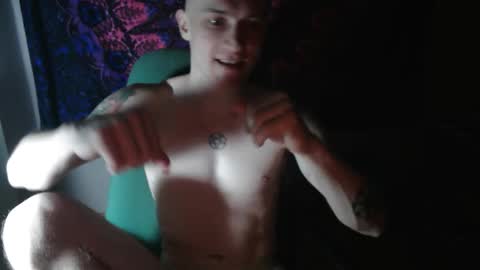 Johnny online show from 10/04/25, 06:39