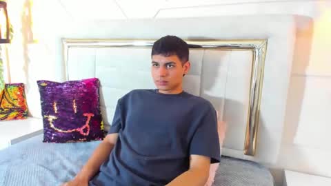 johnny_romano online show from 02/26/25, 08:54