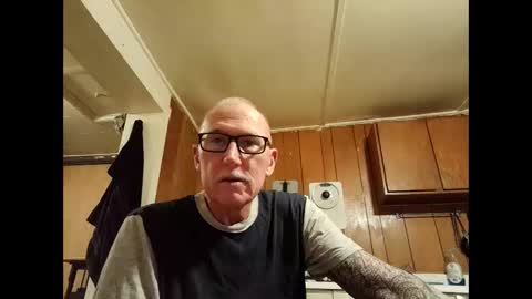 Snapshot of johnnyanubis chatting on 02/22/26, 12:34 Master online show from 02/22/26, 12:34