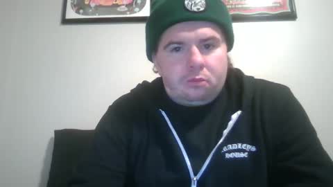 johnnyb1118 online show from 01/30/25, 06:56