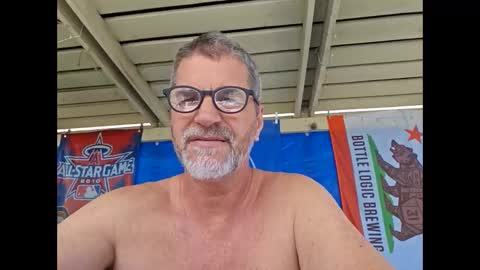 Snapshot of johnnyblaze2112 chatting on 04/19/26, 04:50 johnnyblaze2112 online show from 04/19/26, 04:50
